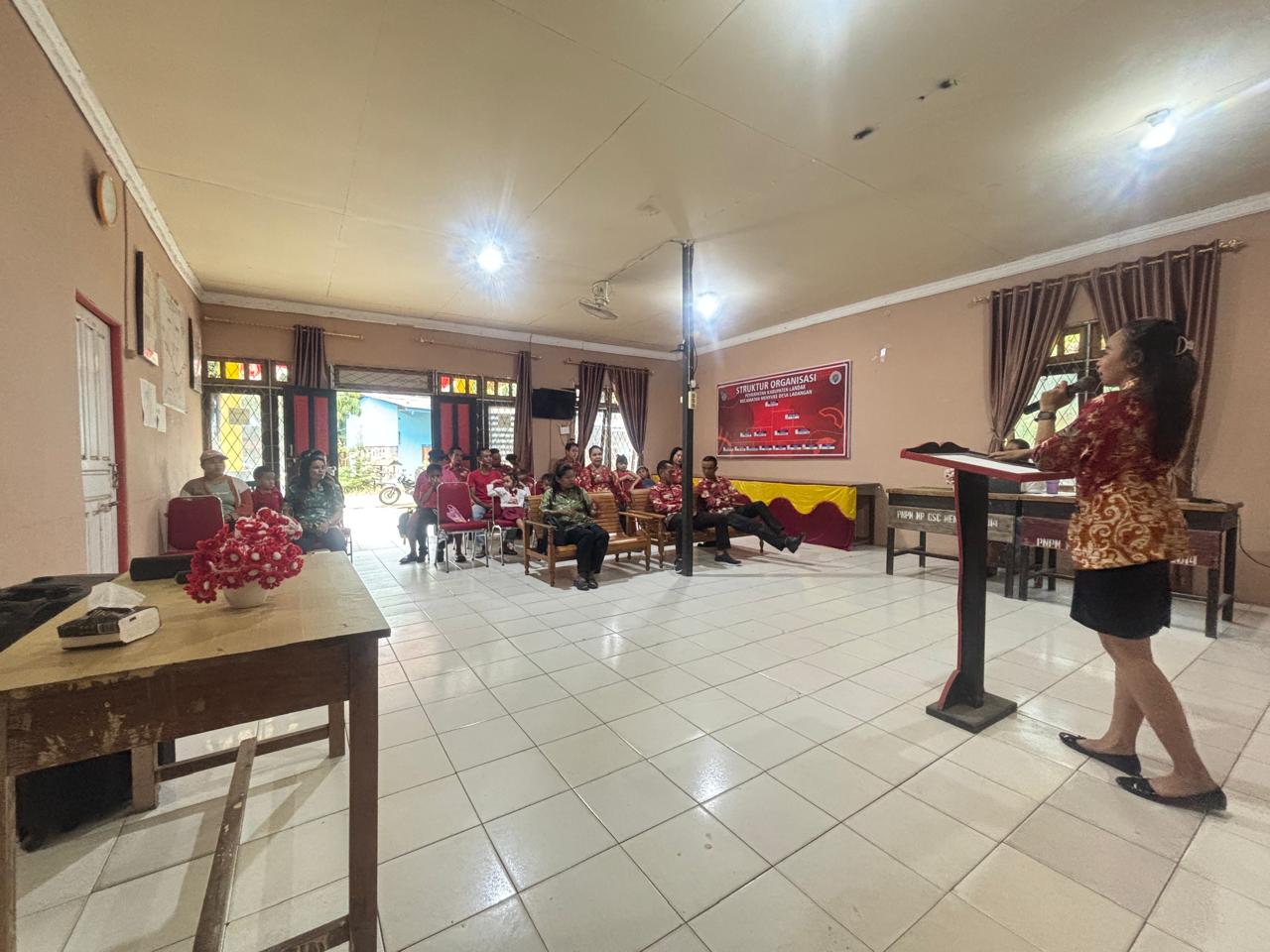 Natal bersama TK cinta kasih Ladangan bersama Perangkat Desa Ladangan